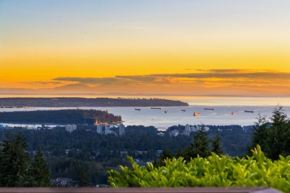 Photo 4 at 187 Rondoval Crescent, Upper Delbrook, North Vancouver