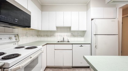 Photo 11 at 205 - 1750 Maple Street, Kitsilano, Vancouver West