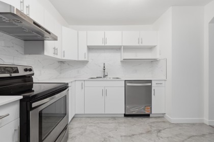 Photo 3 at 204 - 1550 Fell Avenue, Mosquito Creek, North Vancouver