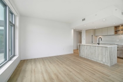 Photo 14 at 312 - 755 Harbourside Drive, Harbourside, North Vancouver