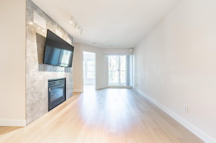 Photo 3 at 310 - 5723 Collingwood Street, Southlands, Vancouver West