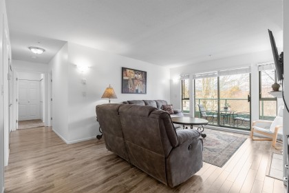 Photo 4 at P12 - 223 Mountain Highway, Lynnmour, North Vancouver