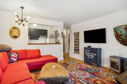 Photo 3 at 204 - 1050 Chilco Street, West End VW, Vancouver West