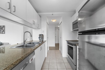 Photo 16 at 1709 - 438 Seymour Street, Downtown VW, Vancouver West