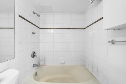 Photo 10 at 1709 - 438 Seymour Street, Downtown VW, Vancouver West