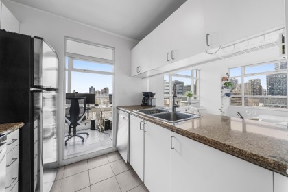 Photo 18 at 1709 - 438 Seymour Street, Downtown VW, Vancouver West