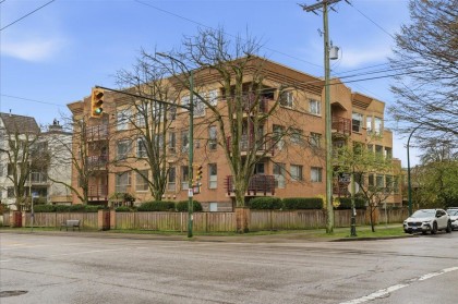 Photo 38 at 201 - 3290 W 4th Avenue, Kitsilano, Vancouver West