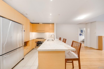 Photo 5 at 107 - 6015 Iona Drive, University VW, Vancouver West