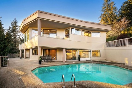 Photo 1 at 2490 Westhill Court, Westhill, West Vancouver