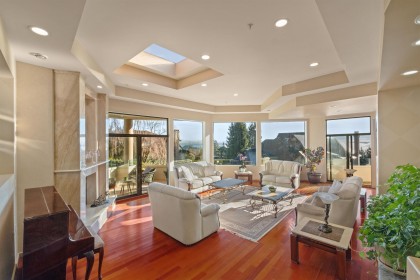 Photo 8 at 2490 Westhill Court, Westhill, West Vancouver