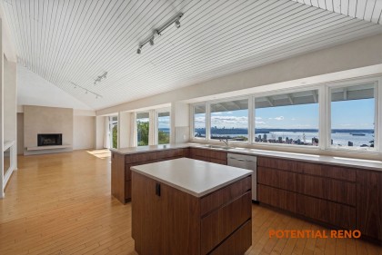 Photo 2 at 2220 Queens Avenue, Queens, West Vancouver