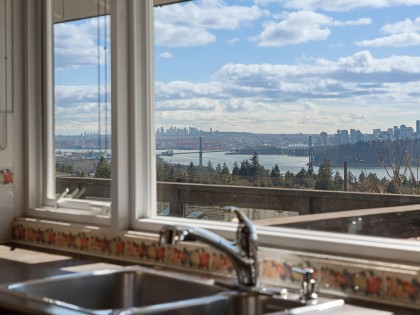 Photo 13 at 2220 Queens Avenue, Queens, West Vancouver