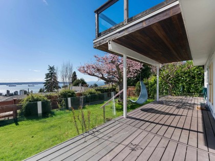 Photo 33 at 2220 Queens Avenue, Queens, West Vancouver