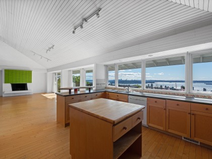 Photo 11 at 2220 Queens Avenue, Queens, West Vancouver