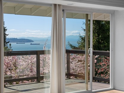 Photo 19 at 2220 Queens Avenue, Queens, West Vancouver