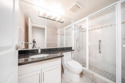 Photo 16 at 1401 - 560 Cardero Street, Coal Harbour, Vancouver West