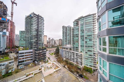 Photo 24 at 1401 - 560 Cardero Street, Coal Harbour, Vancouver West
