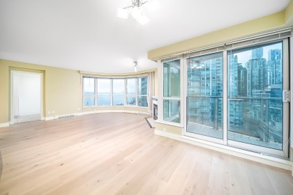 Photo 8 at 1401 - 560 Cardero Street, Coal Harbour, Vancouver West