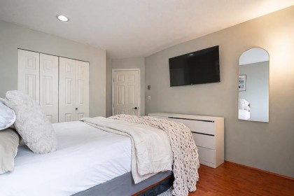 Photo 13 at 202 - 320 W 2nd Street, Lower Lonsdale, North Vancouver