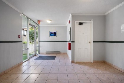 Photo 3 at 202 - 320 W 2nd Street, Lower Lonsdale, North Vancouver