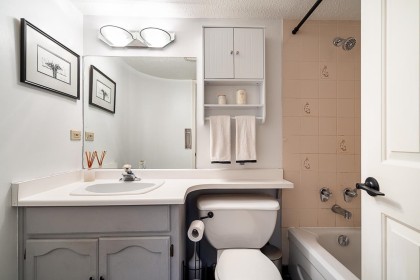 Photo 14 at 202 - 320 W 2nd Street, Lower Lonsdale, North Vancouver