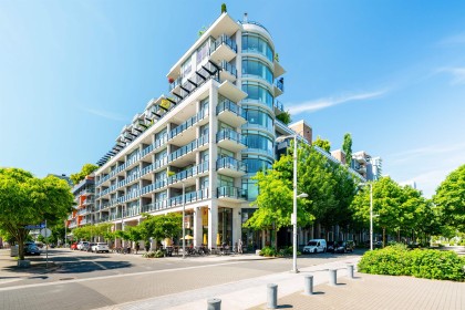 Photo 27 at 102 - 128 Athletes Way, False Creek, Vancouver West