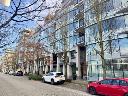 Photo 36 at 102 - 128 Athletes Way, False Creek, Vancouver West