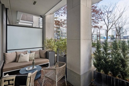 Photo 24 at 102 - 128 Athletes Way, False Creek, Vancouver West