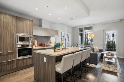 Photo 15 at 102 - 128 Athletes Way, False Creek, Vancouver West