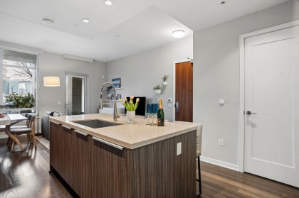 Photo 11 at 102 - 128 Athletes Way, False Creek, Vancouver West