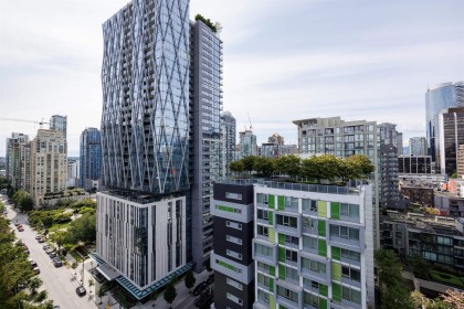 Photo 3 at 1704 - 1088 Richards Street, Yaletown, Vancouver West