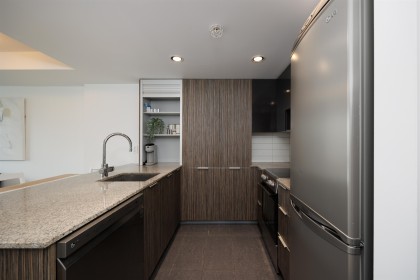 Photo 9 at 1704 - 1088 Richards Street, Yaletown, Vancouver West