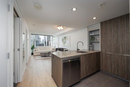 Photo 8 at 1704 - 1088 Richards Street, Yaletown, Vancouver West