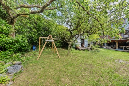 Photo 3 at 364 E 14th Street, Central Lonsdale, North Vancouver