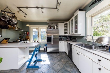 Photo 15 at 364 E 14th Street, Central Lonsdale, North Vancouver