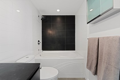 Photo 21 at 403 - 988 Richards Street, Yaletown, Vancouver West