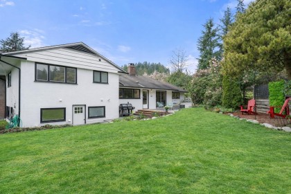 Photo 14 at 675 Burley Drive, Cedardale, West Vancouver