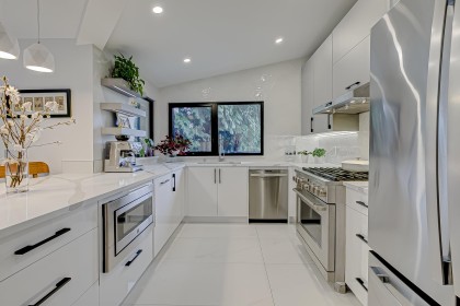 Photo 2 at 2836 Violet Street, Blueridge NV, North Vancouver