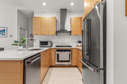 Photo 6 at 117 - 3581 Ross Drive, University VW, Vancouver West