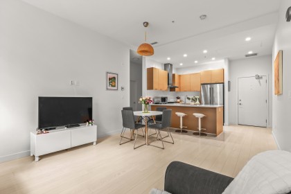 Photo 3 at 117 - 3581 Ross Drive, University VW, Vancouver West