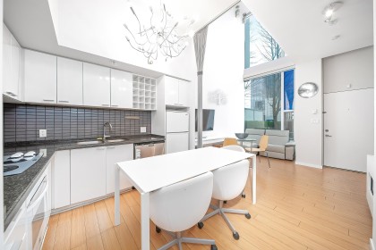 Photo 2 at 119 Regiment Square, Downtown VW, Vancouver West