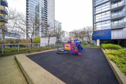 Photo 17 at 119 Regiment Square, Downtown VW, Vancouver West
