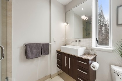 Photo 22 at 204 - 2108 W 12th Avenue, Kitsilano, Vancouver West