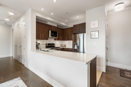 Photo 7 at 204 - 2108 W 12th Avenue, Kitsilano, Vancouver West