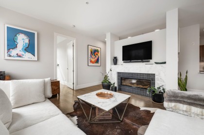 Photo 3 at 204 - 2108 W 12th Avenue, Kitsilano, Vancouver West