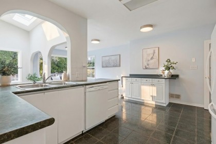 Photo 7 at 972 Beaconsfield Road, Forest Hills NV, North Vancouver