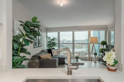 Photo 6 at 1404 - 1323 Homer Street, Yaletown, Vancouver West