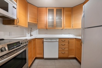 Photo 16 at 104 - 925 W 15th Avenue, Fairview VW, Vancouver West