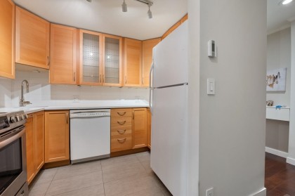 Photo 15 at 104 - 925 W 15th Avenue, Fairview VW, Vancouver West