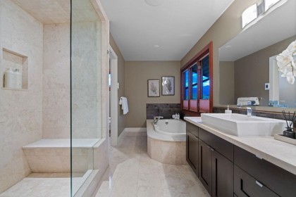 Photo 23 at 124 Carisbrooke Crescent, Upper Lonsdale, North Vancouver